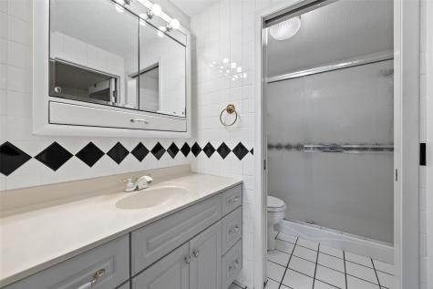 130 Thompson Drive SE Cedar Rapids IA 52402
