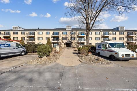 130 Thompson Drive SE Cedar Rapids IA 52402
