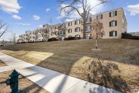 130 Thompson Drive SE Cedar Rapids IA 52402