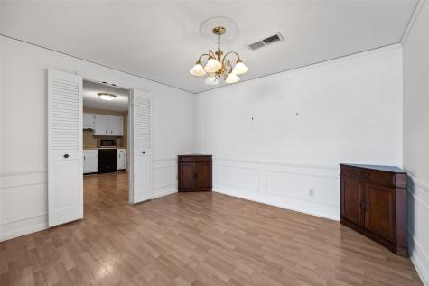130 Thompson Drive SE Cedar Rapids IA 52402