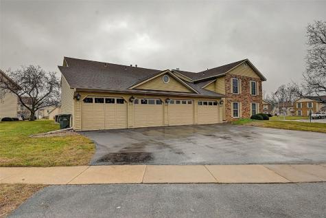 4111 Lexington NE Cedar Rapids IA 52402