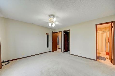 4111 Lexington NE Cedar Rapids IA 52402