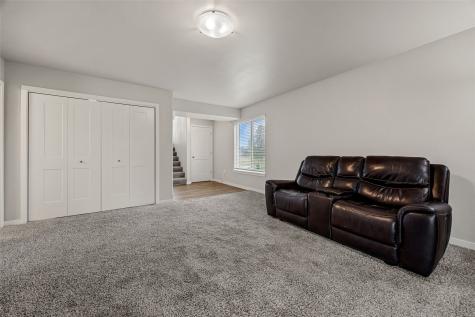 1277 Abraham Drive North Liberty IA 52317