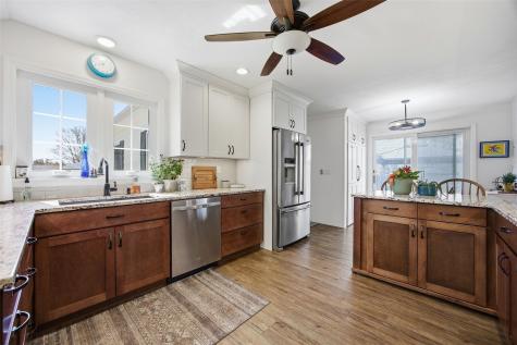182 Ryecroft SE Cedar Rapids IA 52403