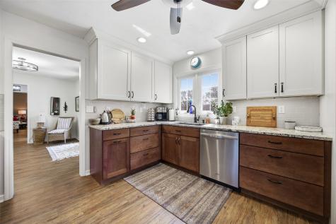 182 Ryecroft SE Cedar Rapids IA 52403
