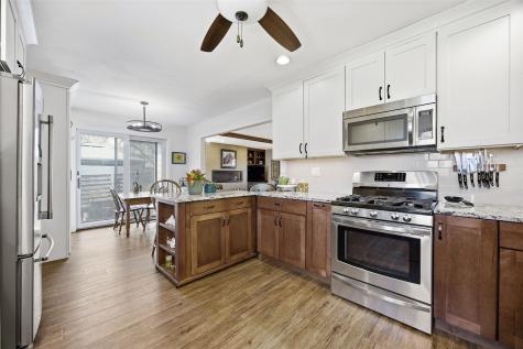 182 Ryecroft SE Cedar Rapids IA 52403