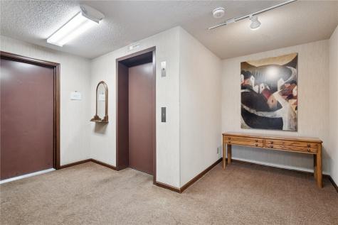 1568 Matterhorn Drive NE Cedar Rapids IA 52402