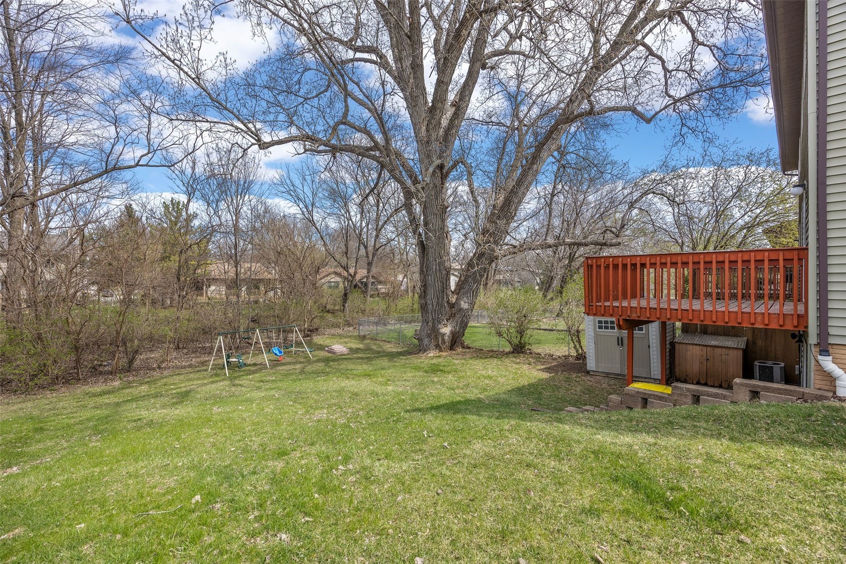 2326 Plaen View Drive Iowa City IA 52246