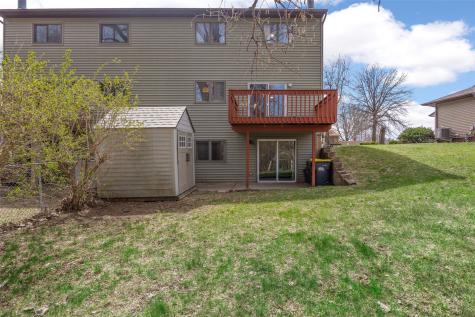 2326 Plaen View Drive Iowa City IA 52246