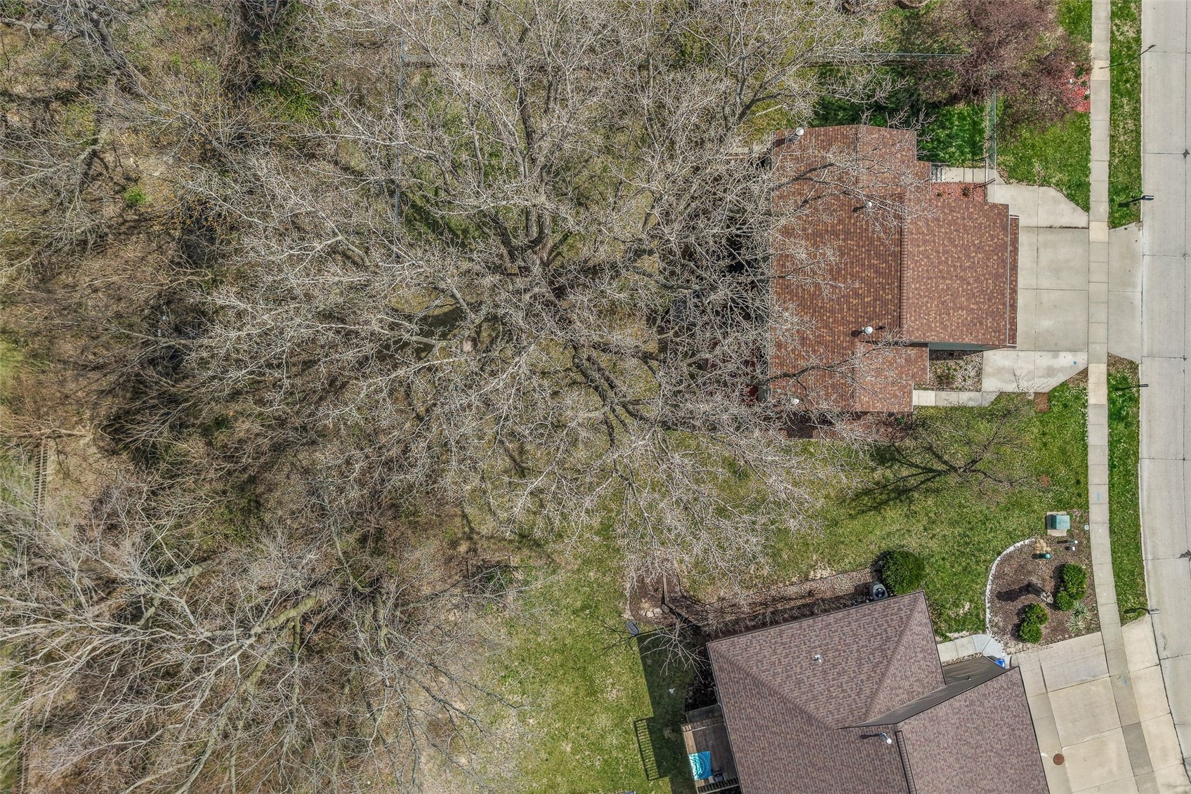 2326 Plaen View Drive Iowa City IA 52246