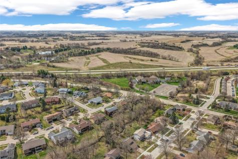 2326 Plaen View Drive Iowa City IA 52246