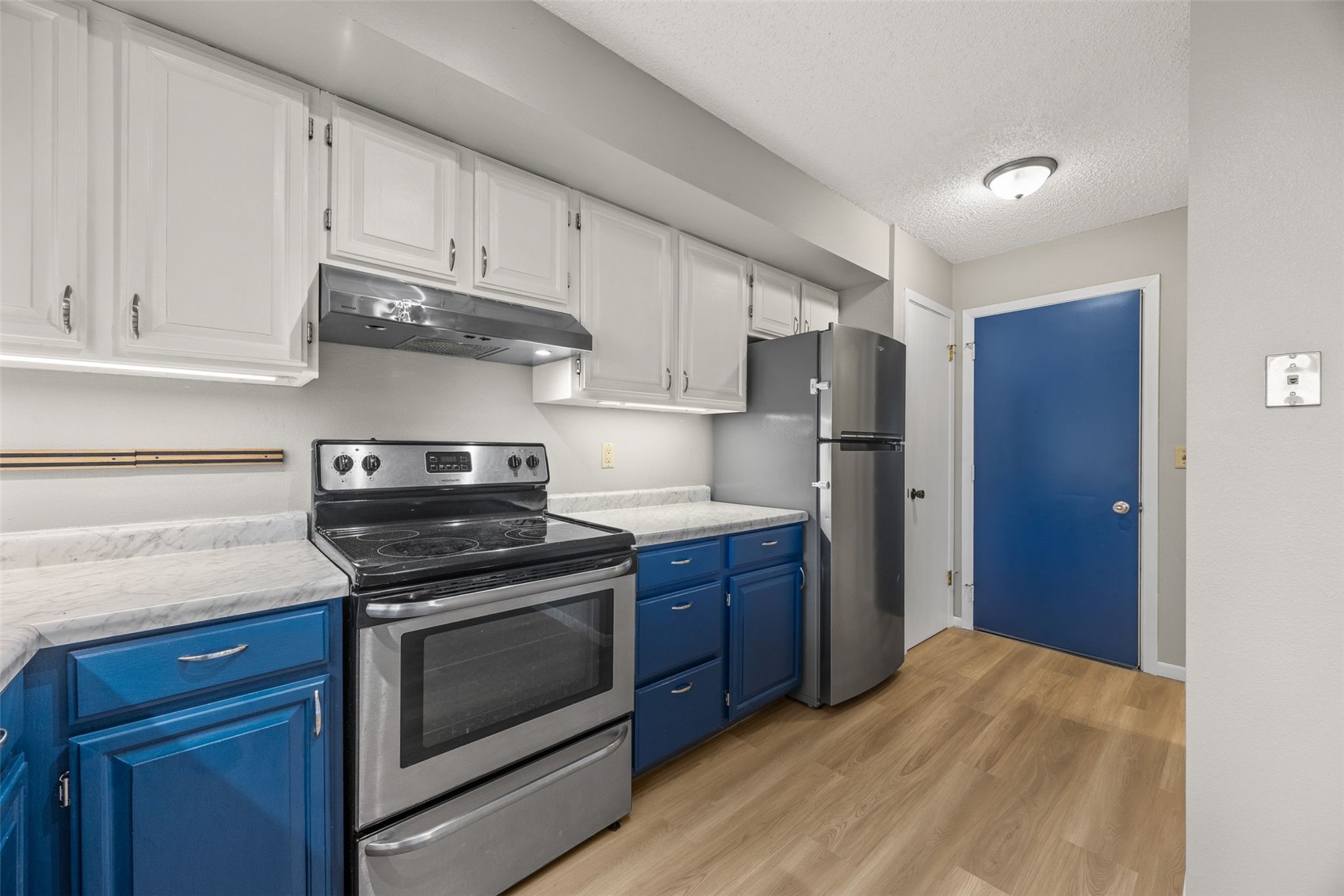 2326 Plaen View Drive Iowa City IA 52246