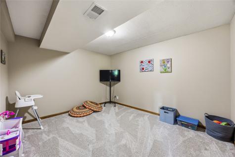 2665 Hunter's Ridge Road Marion IA 52302