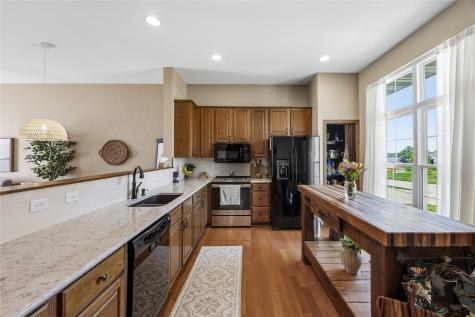 2665 Hunter's Ridge Road Marion IA 52302