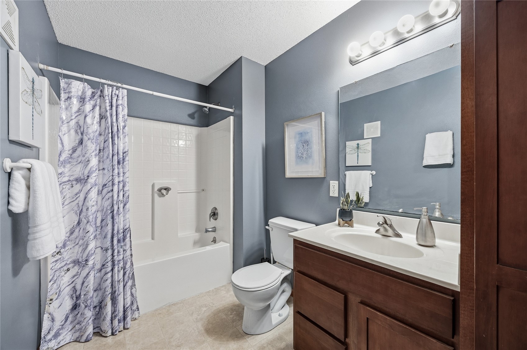 805 Blue Sky Drive North Liberty IA 52317
