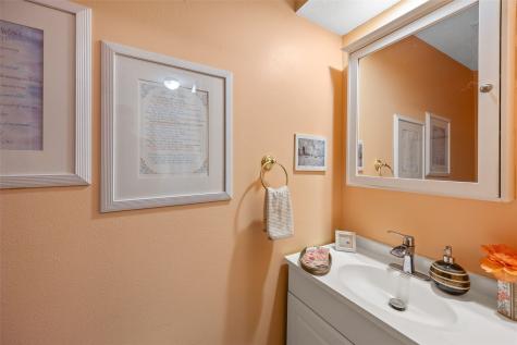 3035 English Glen Court Marion IA 52302