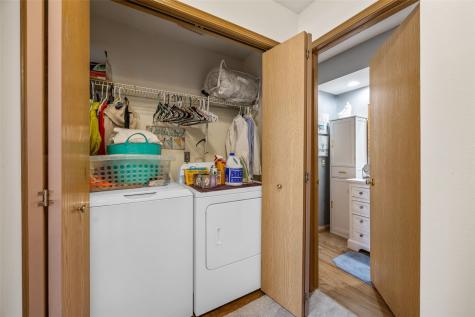 3035 English Glen Court Marion IA 52302