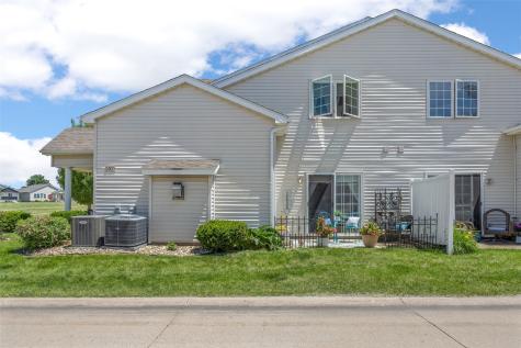 3035 English Glen Court Marion IA 52302