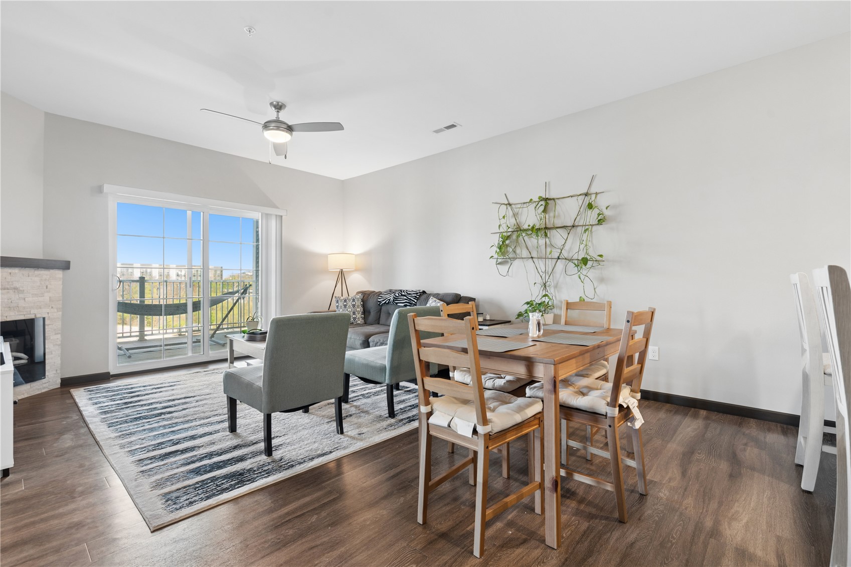2871 Spring Rose Circle Coralville IA 52241