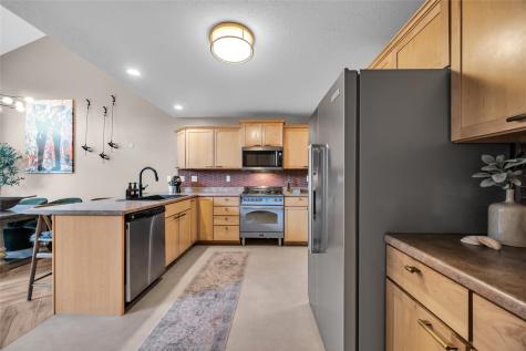 3418 Stoneview Circle SW Cedar Rapids IA 52404
