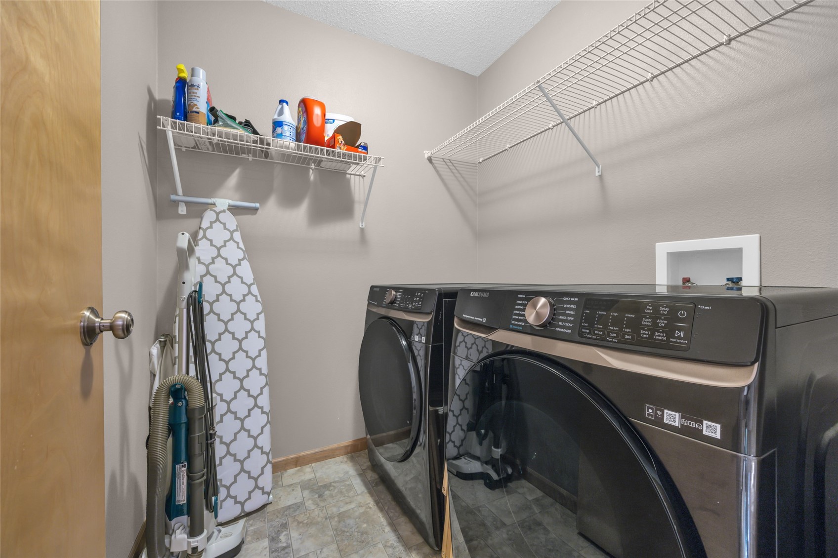 3418 Stoneview Circle SW Cedar Rapids IA 52404
