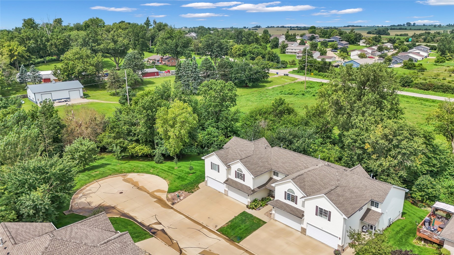 3418 Stoneview Circle SW Cedar Rapids IA 52404
