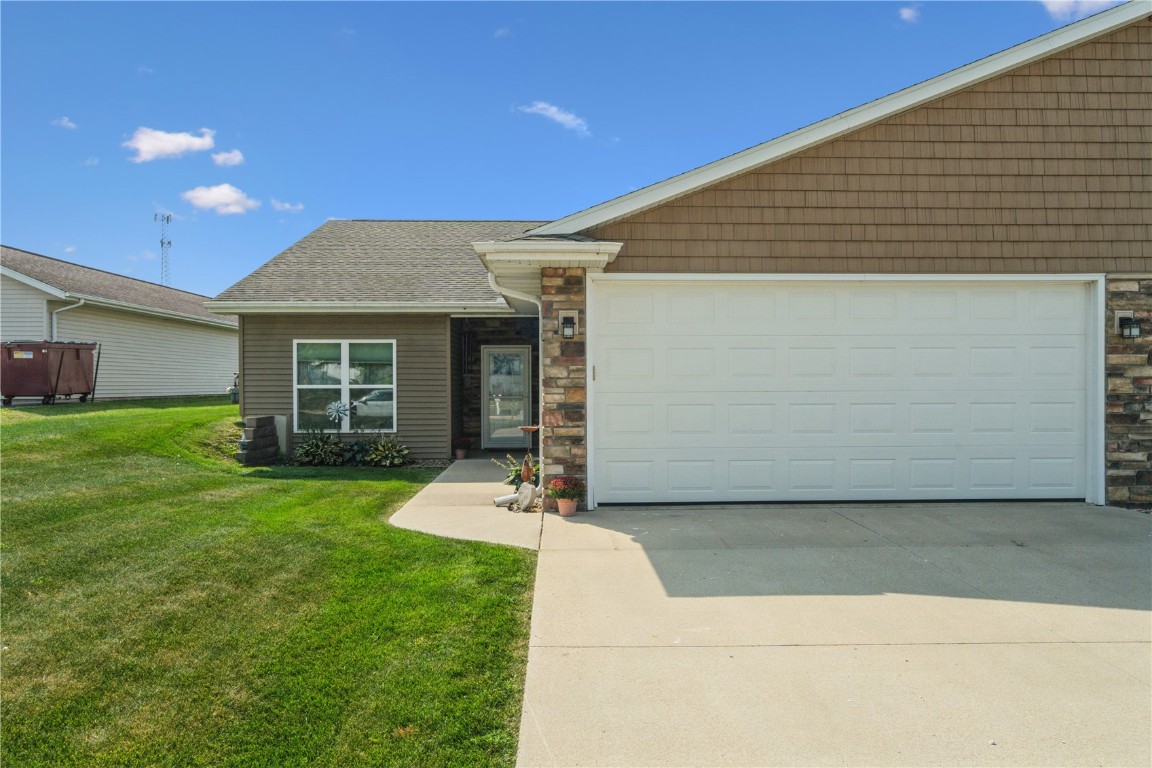 Anamosa IA, 1611 Breca Ridge Drive, Unit 4