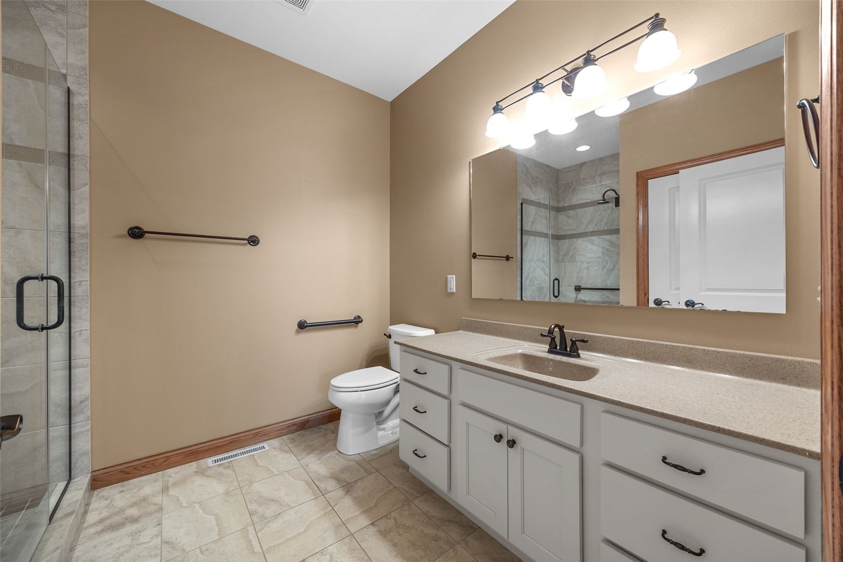 5997 Meadow Grass Circle Cedar Rapids IA 52403