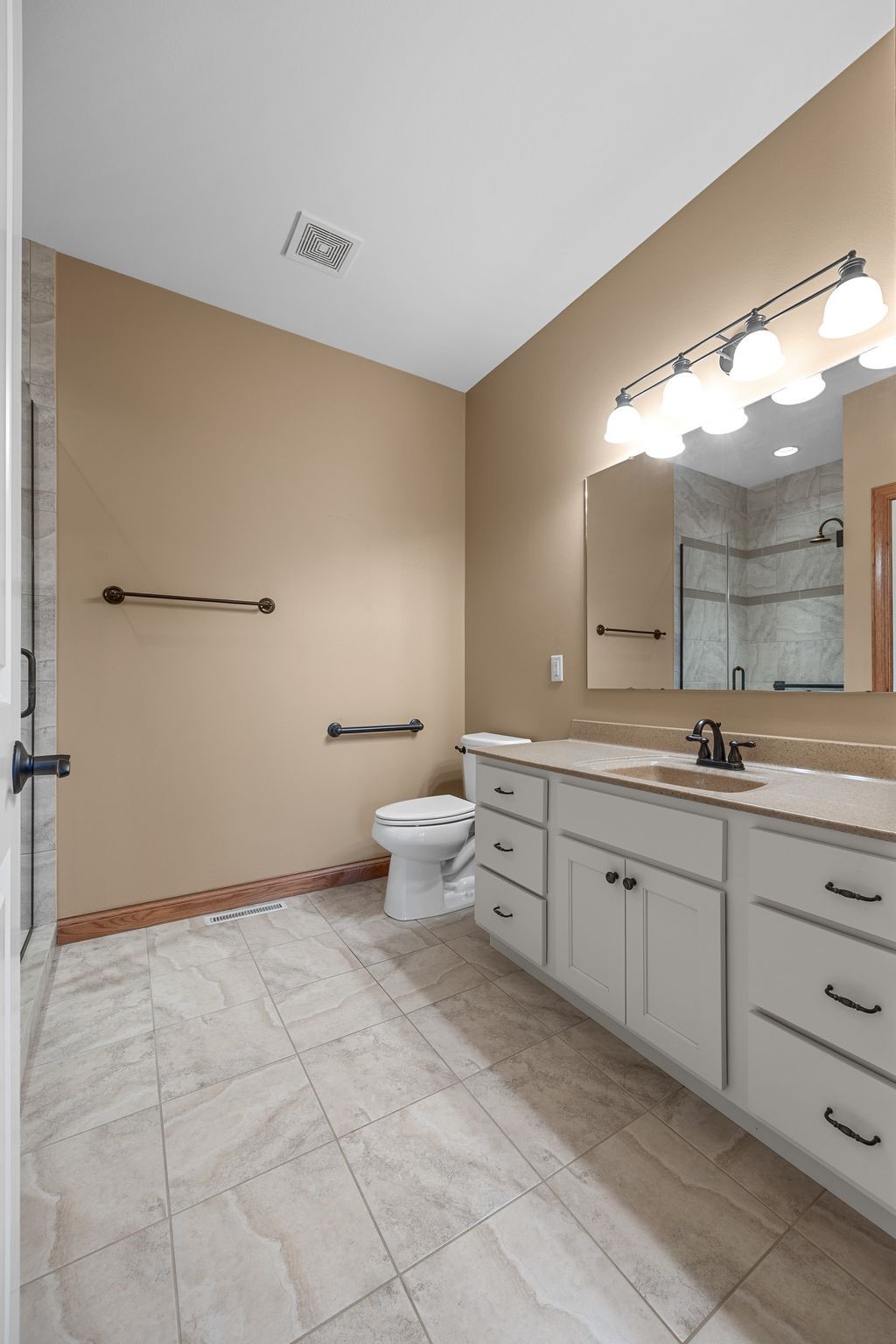 5997 Meadow Grass Circle Cedar Rapids IA 52403
