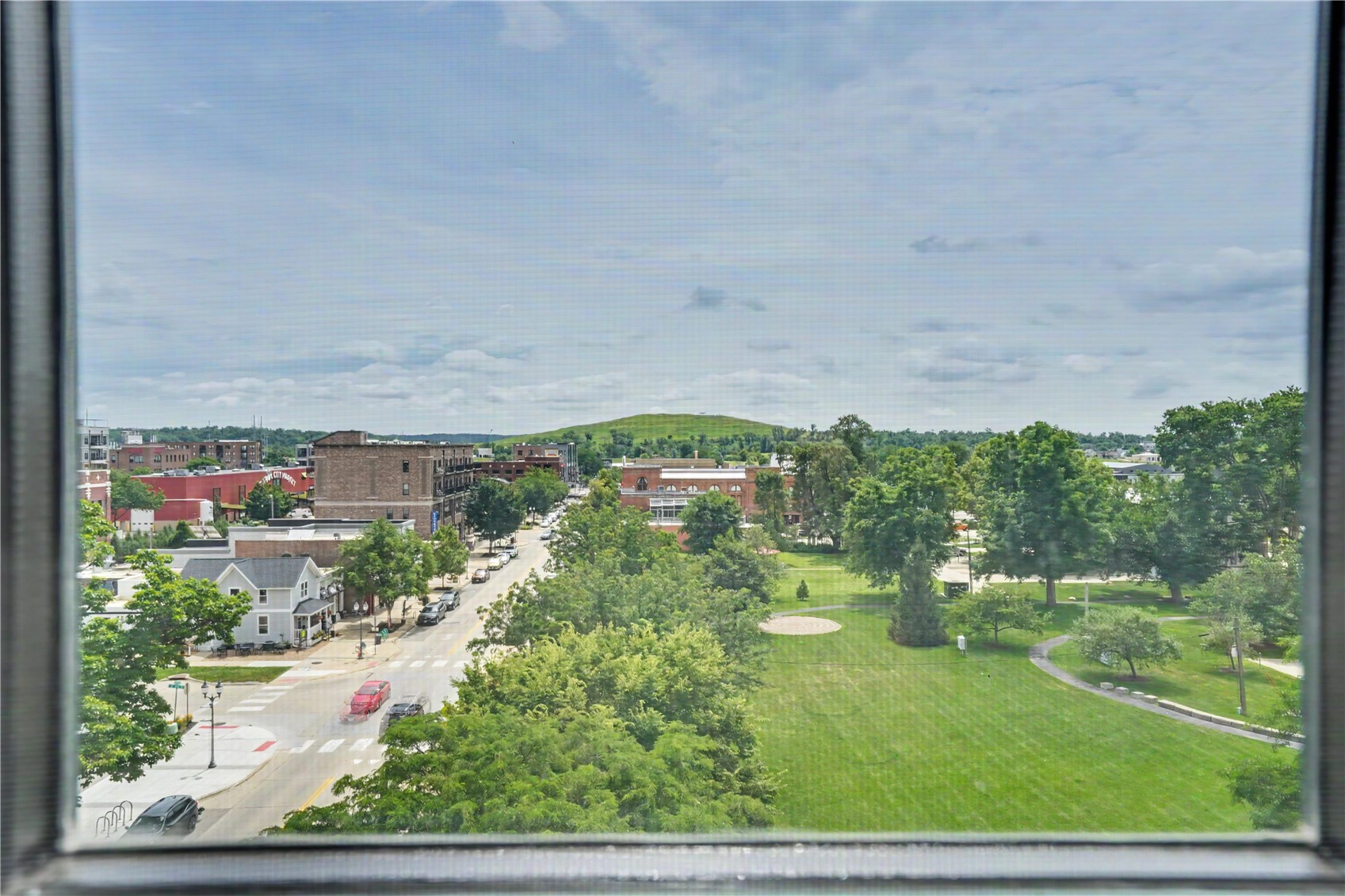 905 3rd Street SE Cedar Rapids IA 52401