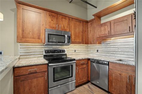 905 3rd Street SE Cedar Rapids IA 52401