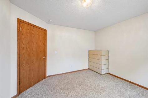3010 Wilson Avenue SW Cedar Rapids IA 52404