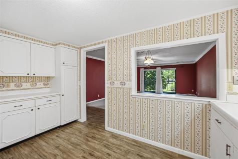 150 Thompson Drive SE Cedar Rapids IA 52403