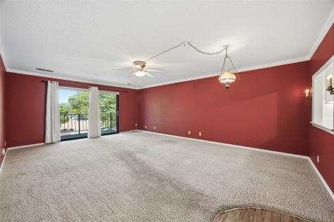 150 Thompson Drive SE Cedar Rapids IA 52403