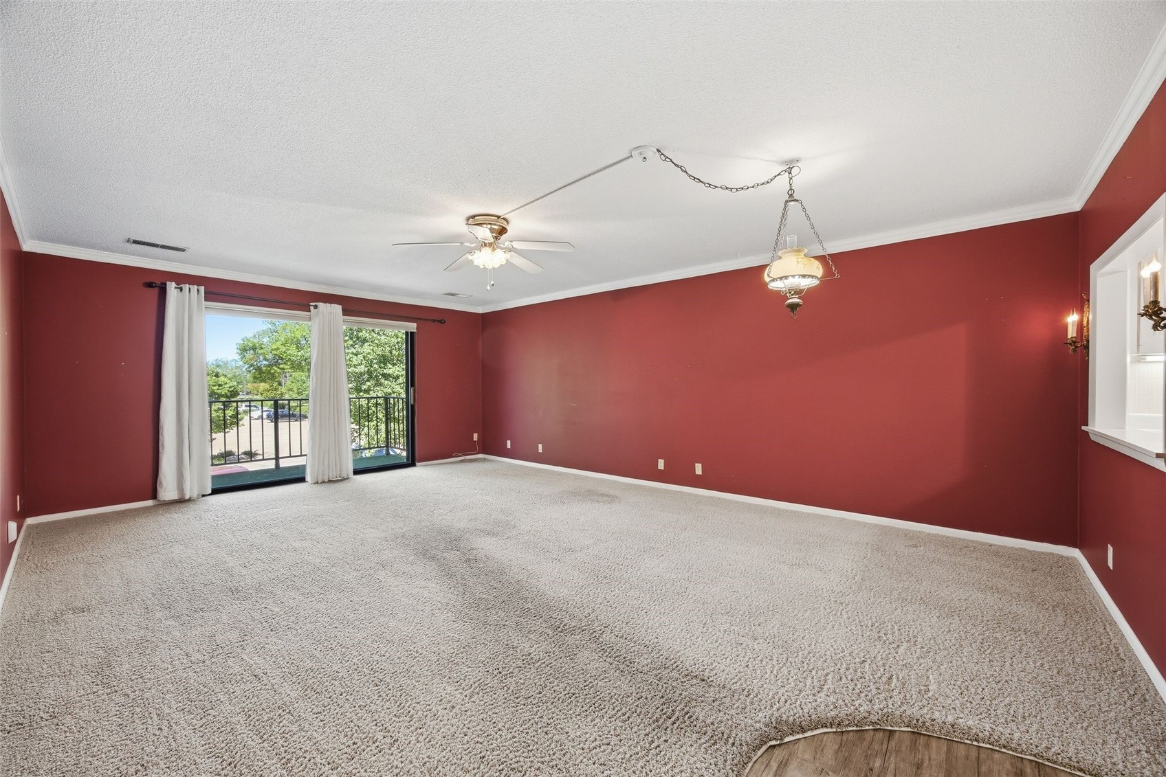 150 Thompson Drive SE Cedar Rapids IA 52403