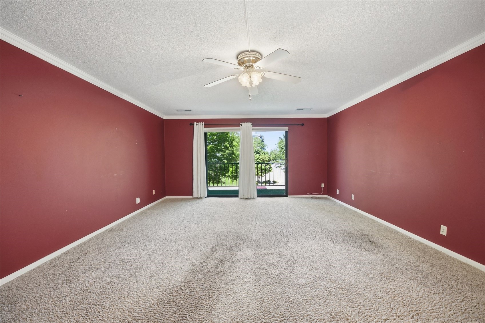 150 Thompson Drive SE Cedar Rapids IA 52403