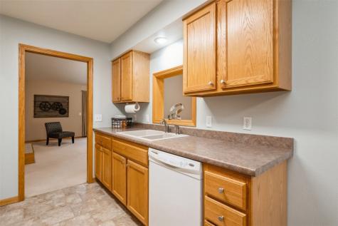 1034 Doubletree Court NE Cedar Rapids IA 52402