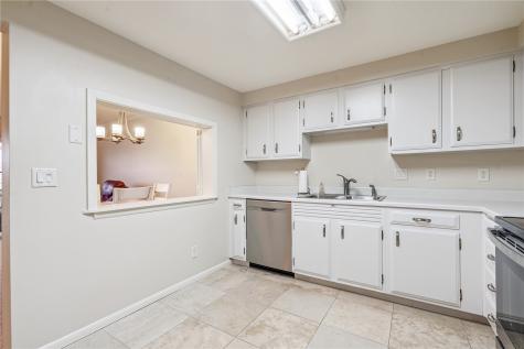 100 Thompson Drive SE Cedar Rapids IA 52302