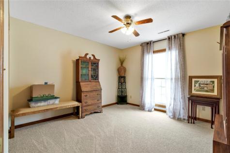 4425 Westchester Drive NE Cedar Rapids IA 52402