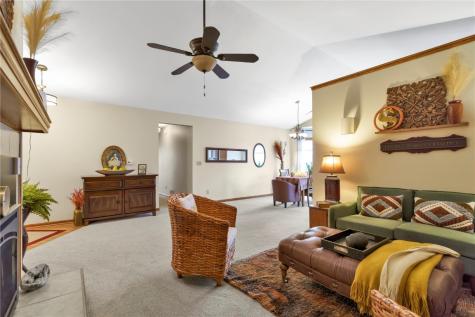 4425 Westchester Drive NE Cedar Rapids IA 52402