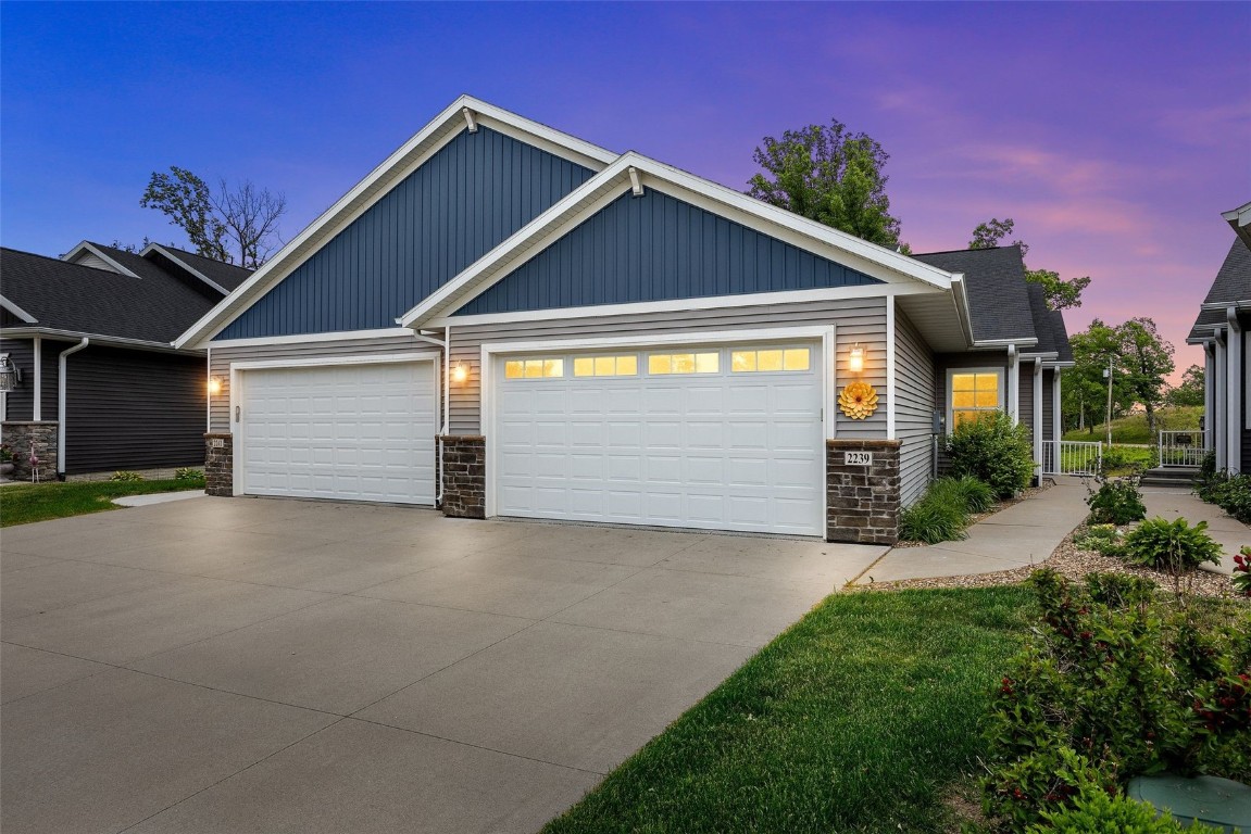 2239 Tranquil Court NW Cedar Rapids IA 52405