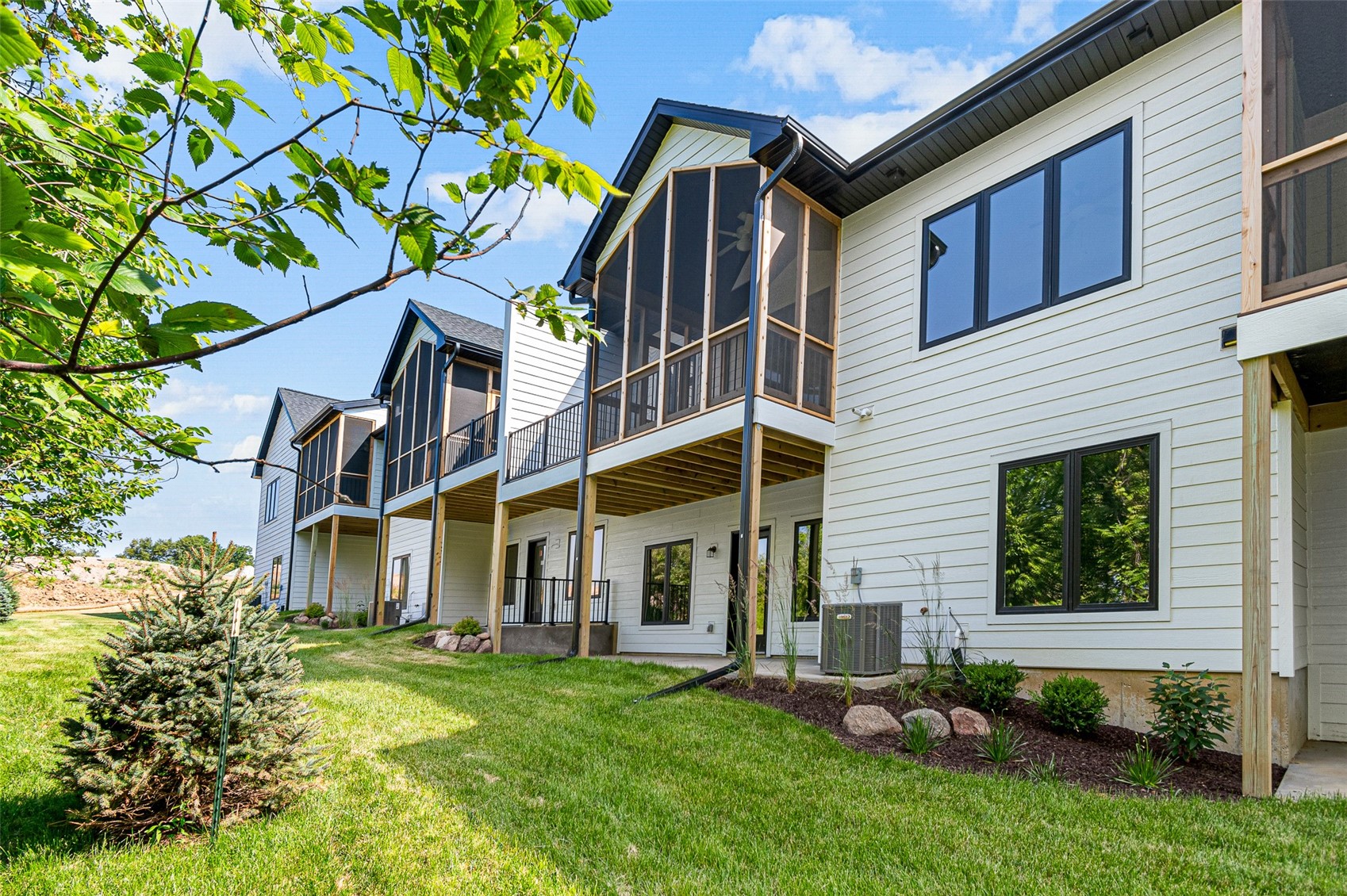 354 Hidden Ridge Drive Coralville IA 52241