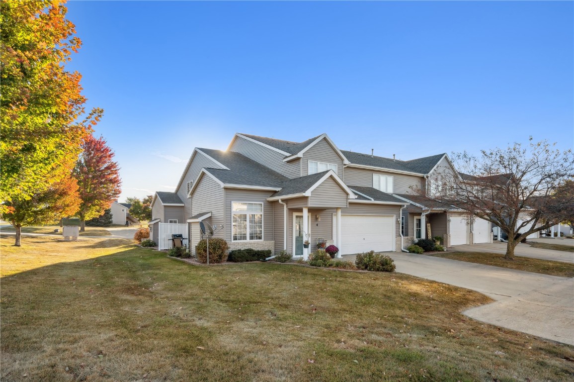 925 74th Street NE Cedar Rapids IA 52402