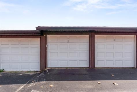 869 Kerry Lane SE Cedar Rapids IA 52403