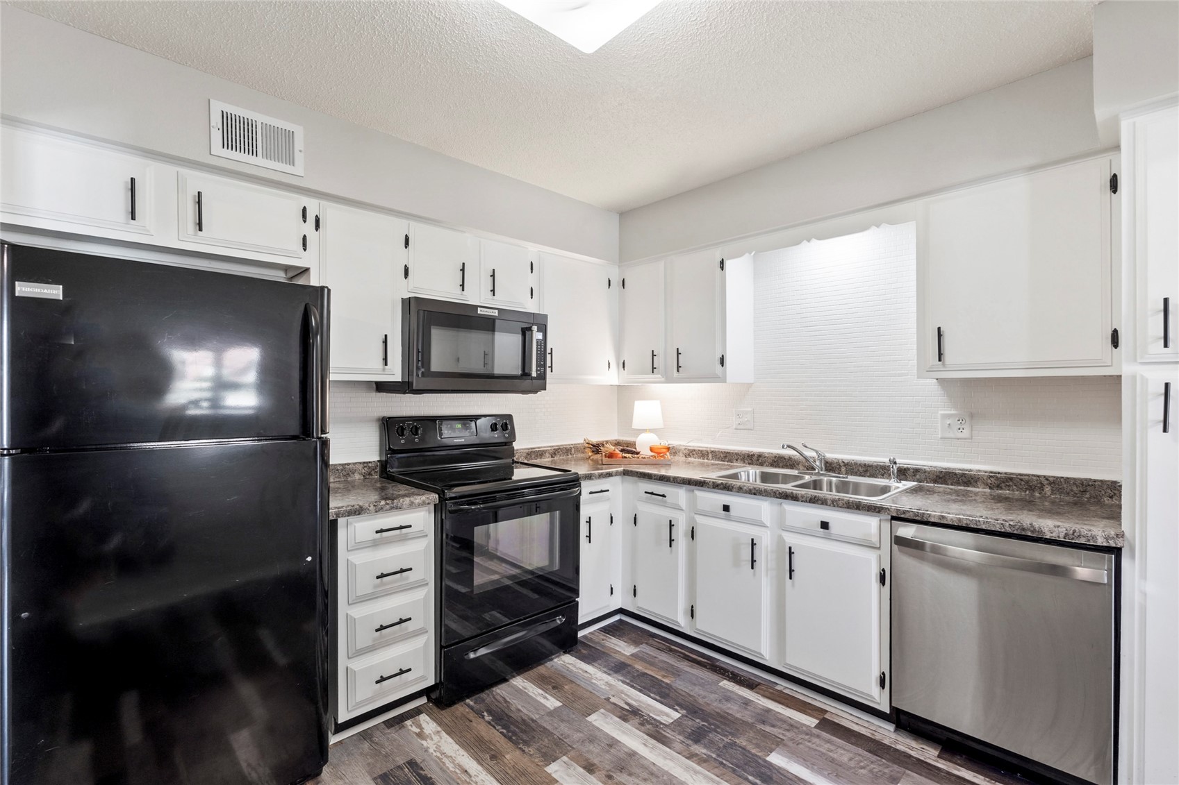 869 Kerry Lane SE Cedar Rapids IA 52403