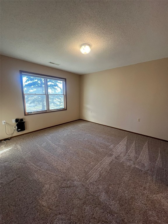 206 13th Street Vinton IA 52349