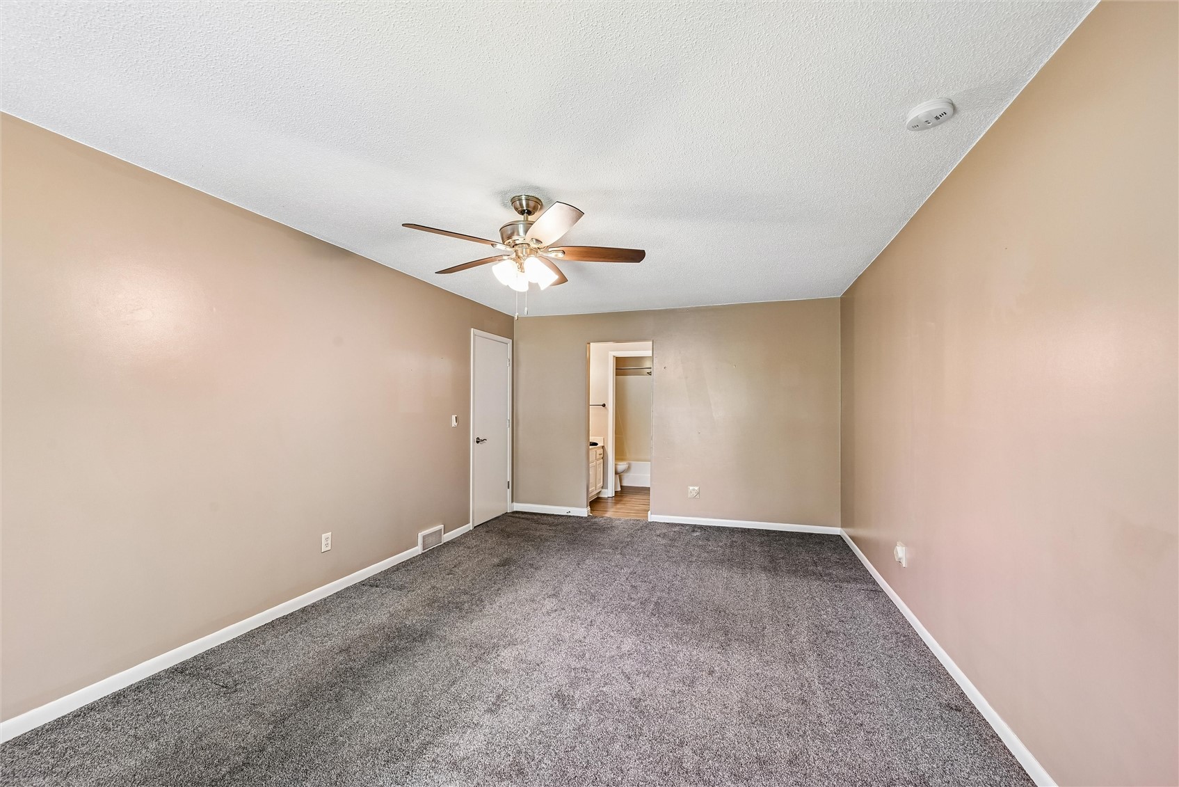 190 Cottage Grove Avenue SE Cedar Rapids IA 52403