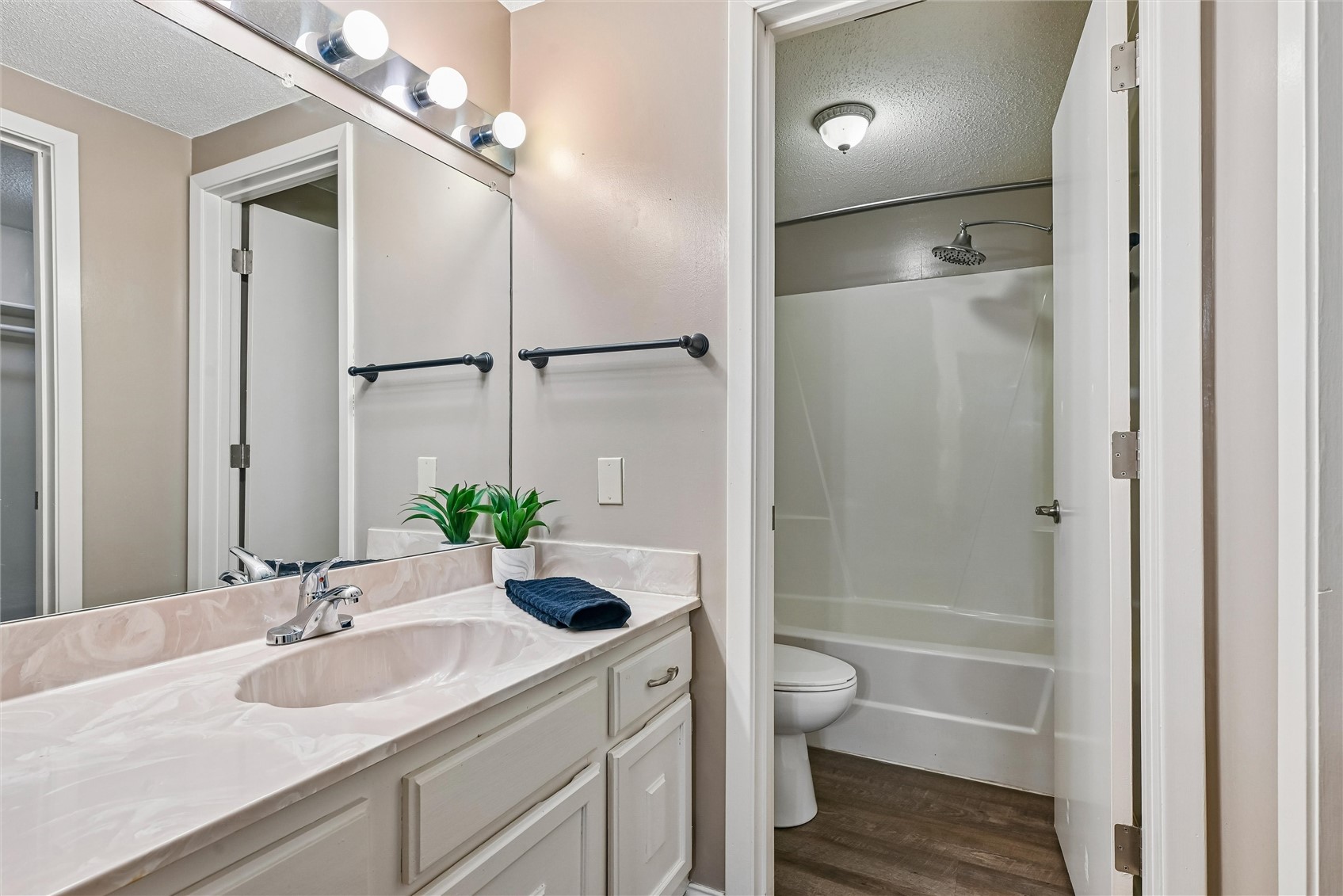 190 Cottage Grove Avenue SE Cedar Rapids IA 52403
