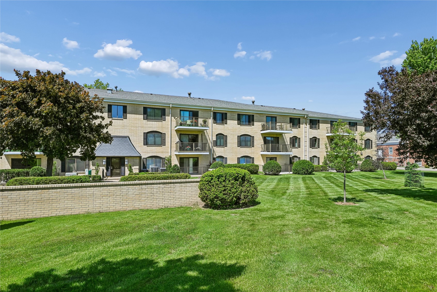 190 Cottage Grove Avenue SE Cedar Rapids IA 52403