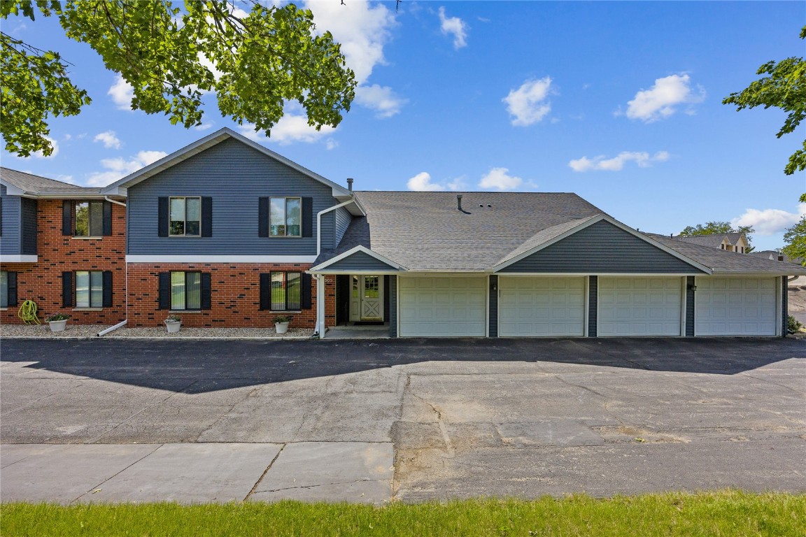 4505 Armar Drive SE Cedar Rapids IA 52403